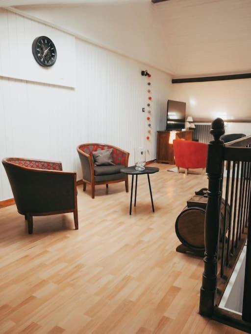 Appartement Avec Patio Saint Anne-dʼAuray Extérieur photo